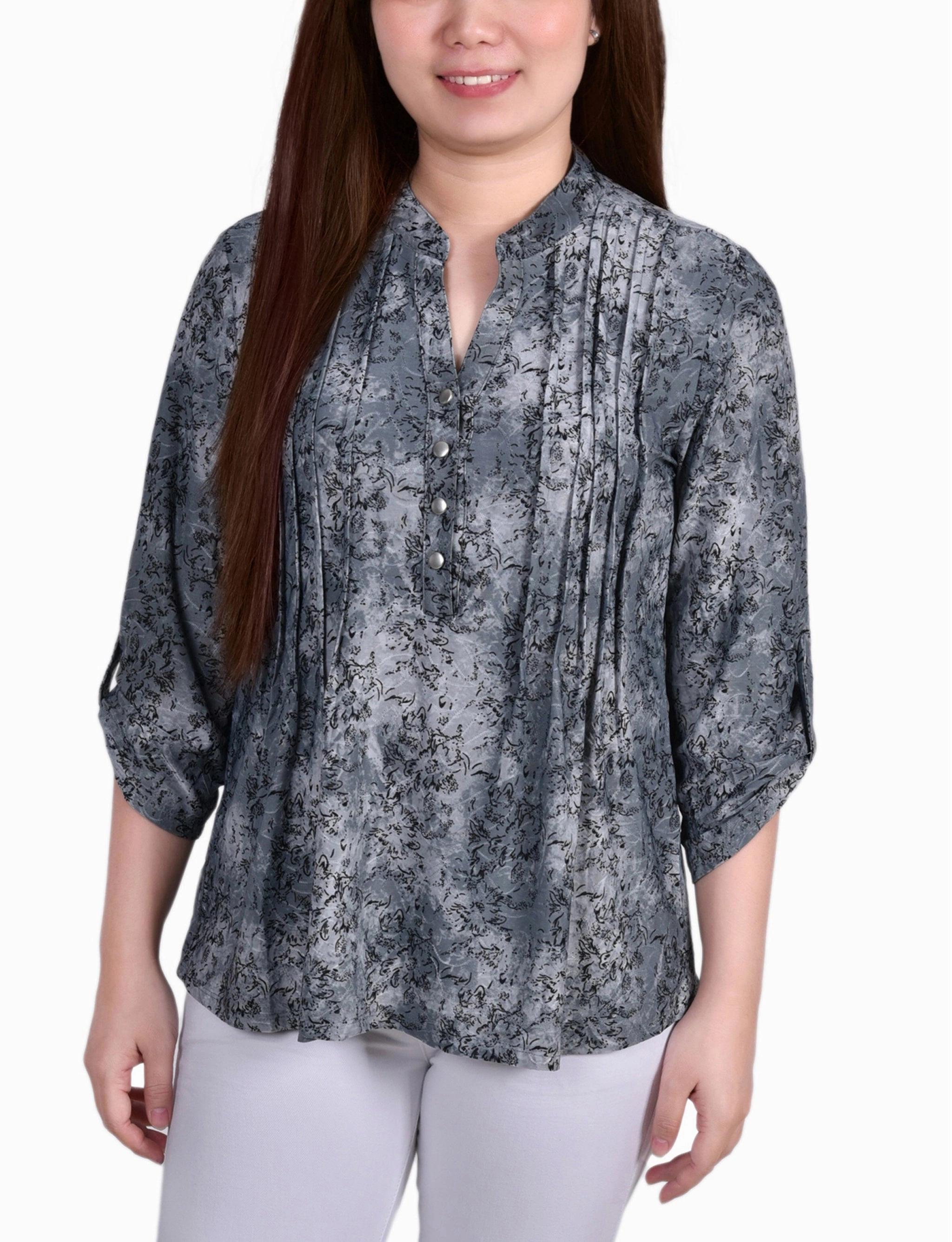 3/4 Roll Tab Sleeve Y Neck Top Loose cut