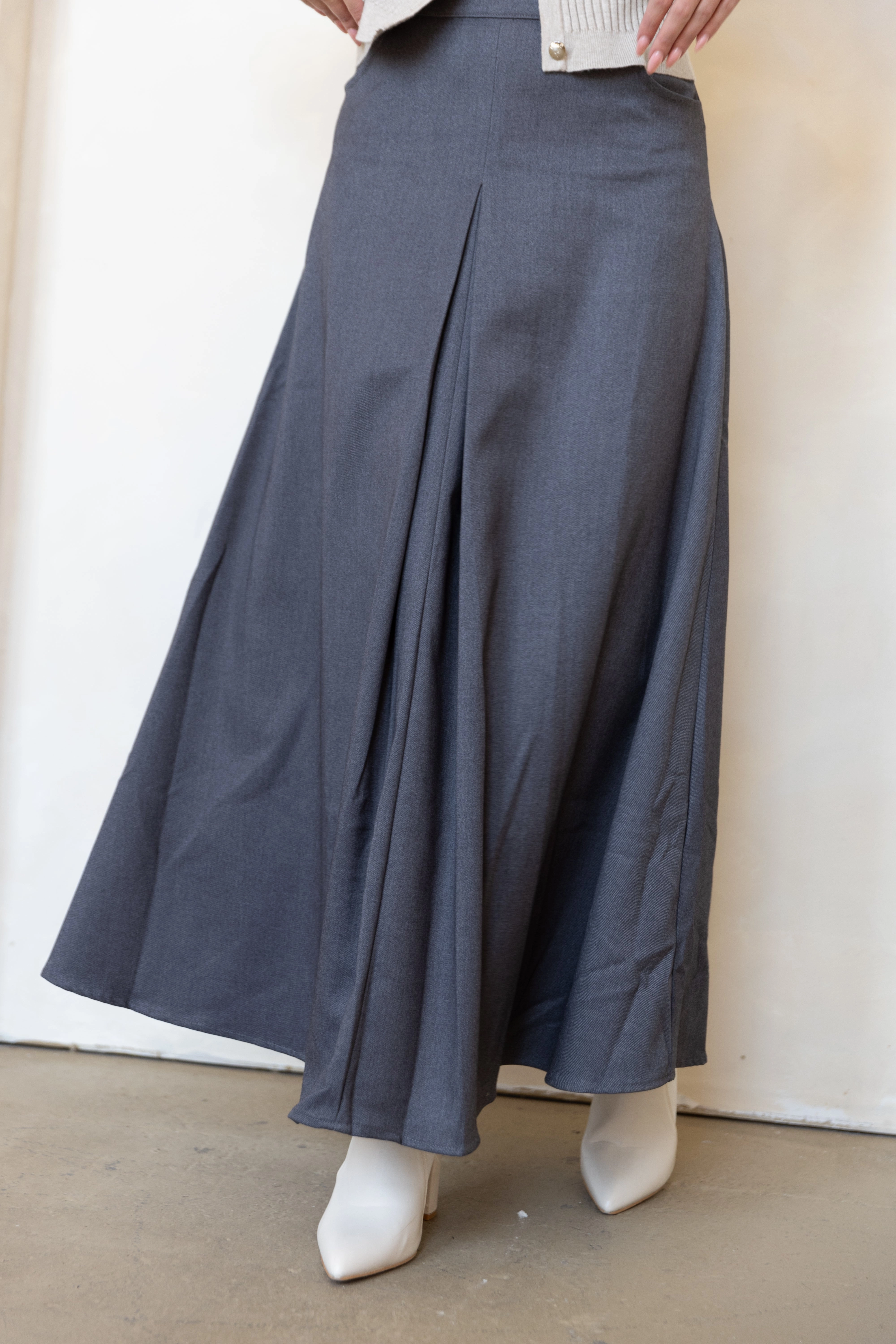 Relaxed Motion Handmade Quality Tia Skirt - Grey