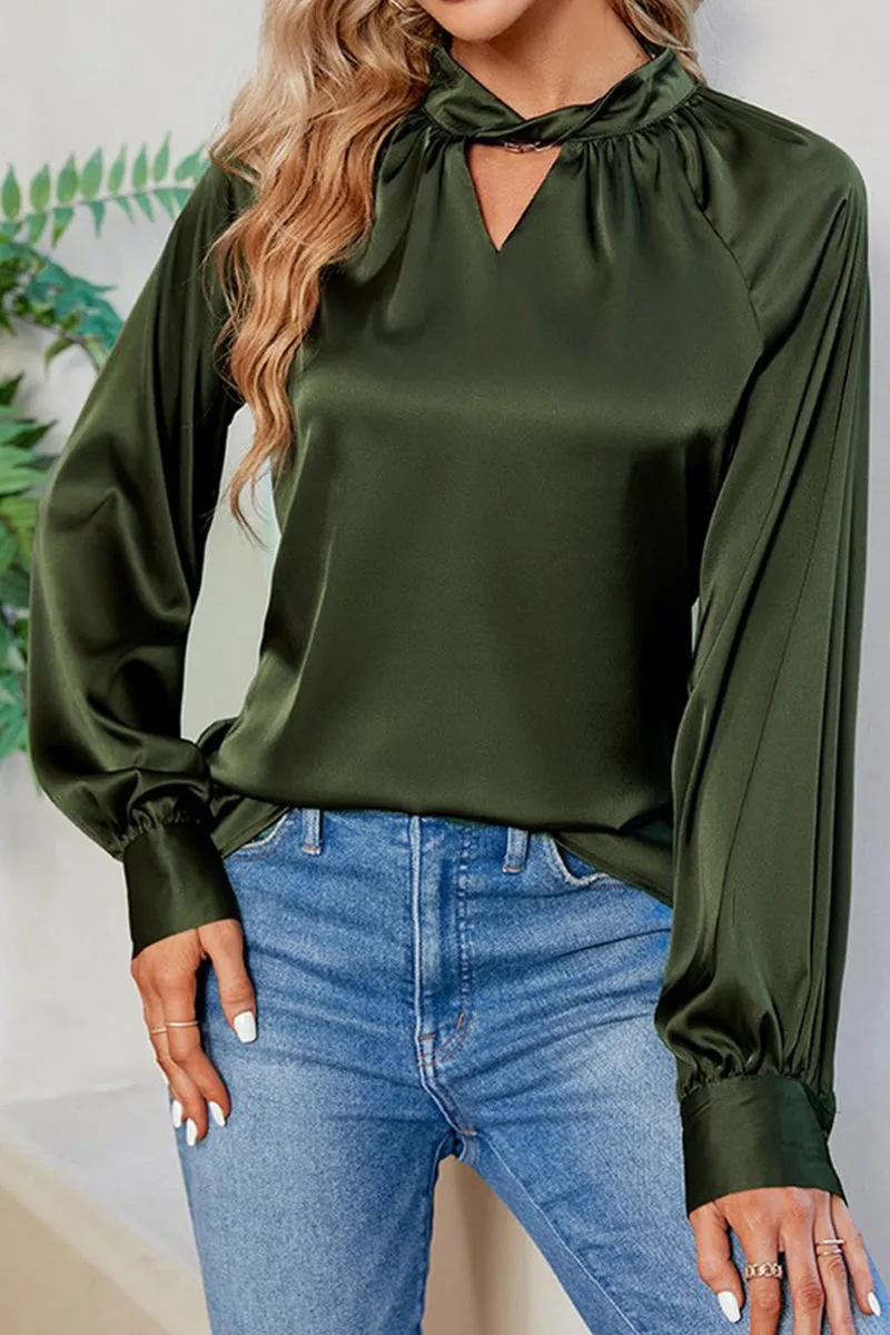 LOOSE FIT KEYHOLE NECK BUTTON CUFF GLOSSY BLOUSE Bold Design Interlock Stitching