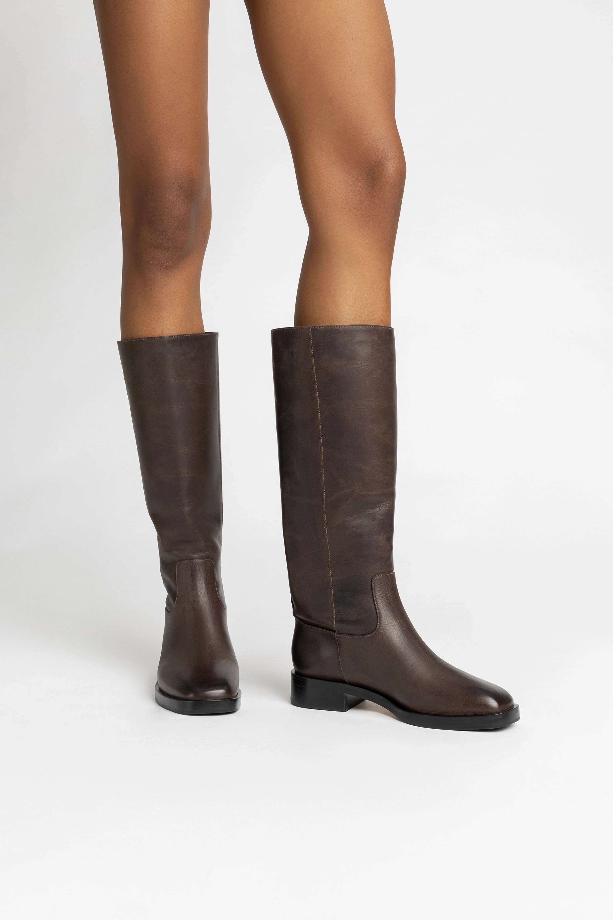 Anne Boot In Brown Shadow Leather Step Light