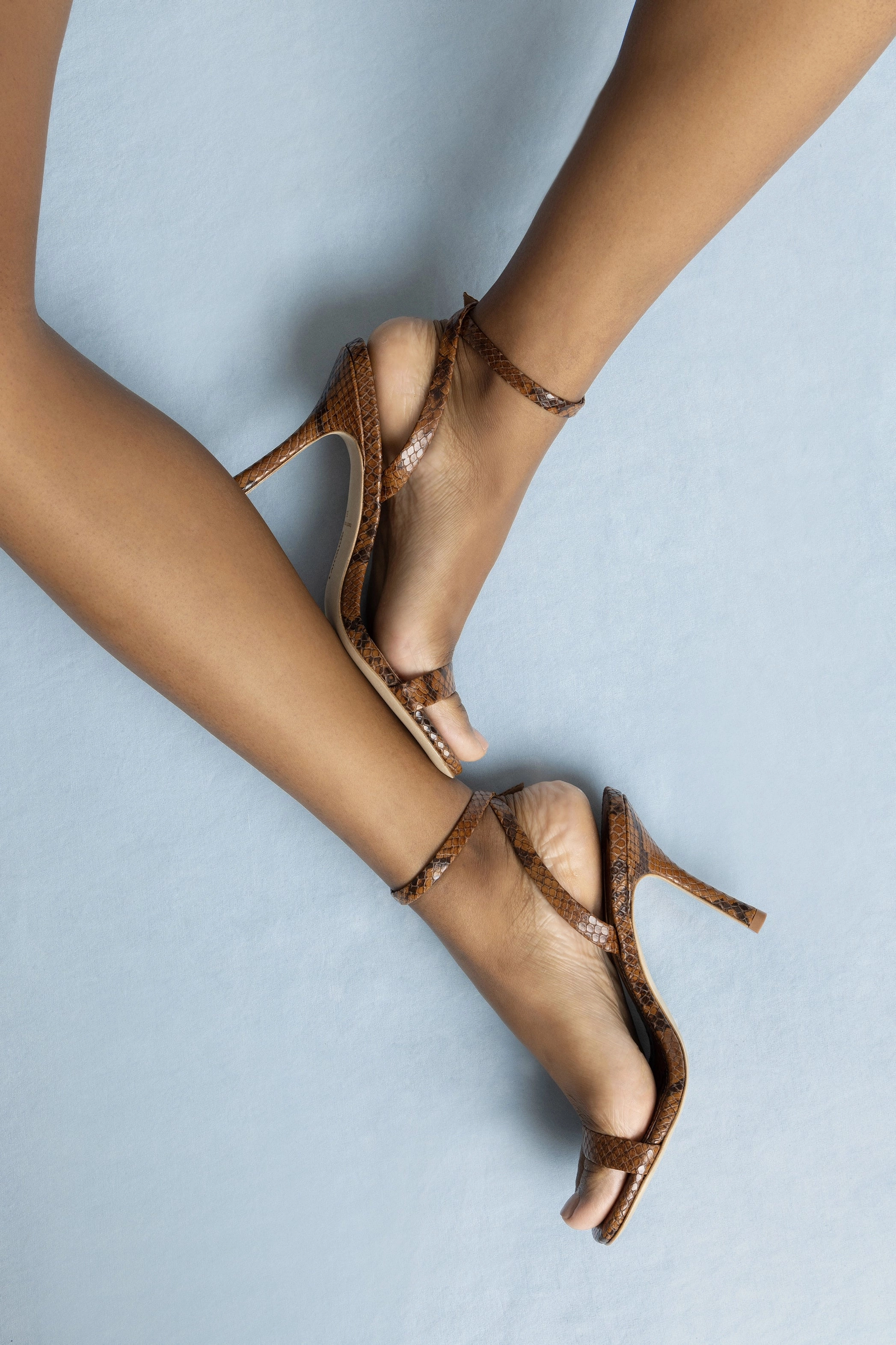 Pilates Cool Memory Foam Airport Travel Veronina Sandal In Oud Python Embossed Leather