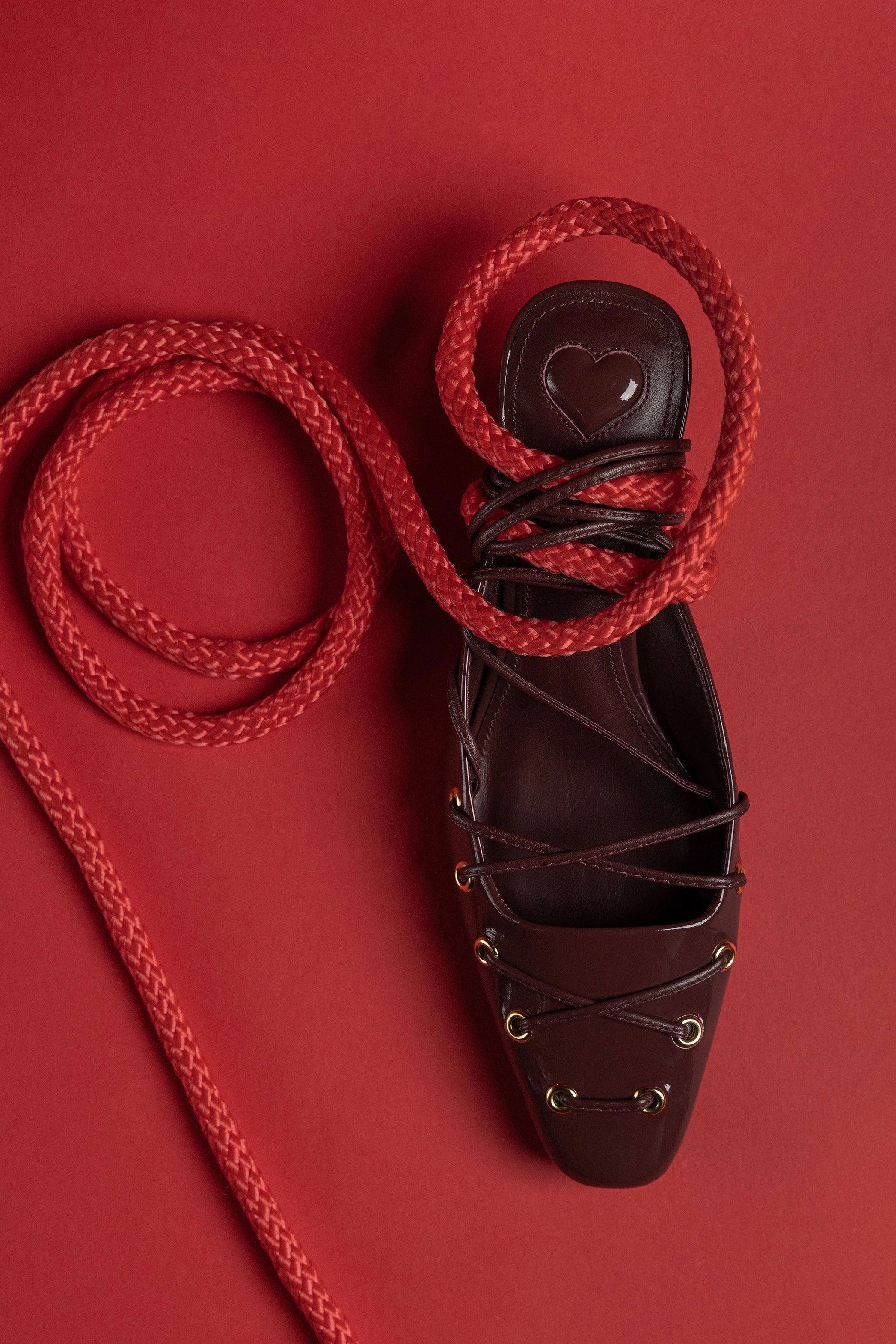 Wide fit Amal Lace Up Pump In Burgundy Leather