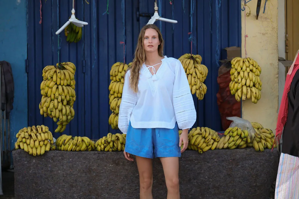 August Top White NoSlipSurface Friction Resistant Shoulder