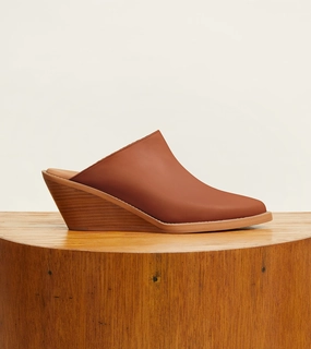 Compression Molded Midsole Firm Ground Ava