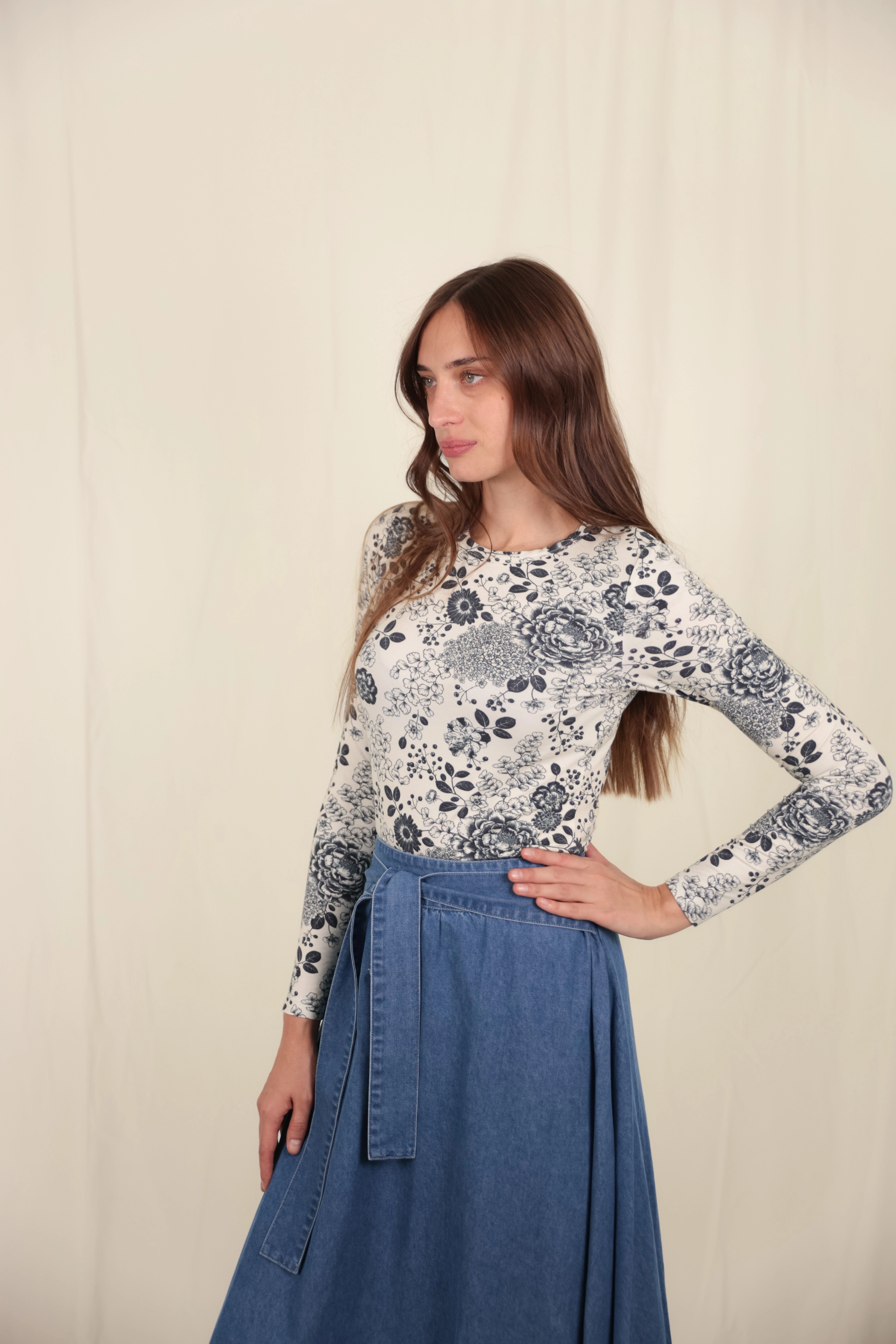 B&W Floral Tee StaticResistantFabric Relaxed Tee