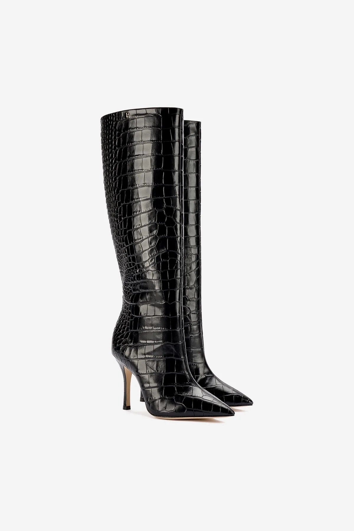 Seamless Fit Work Commute Modern Kate Boot In Black Stamped Leather