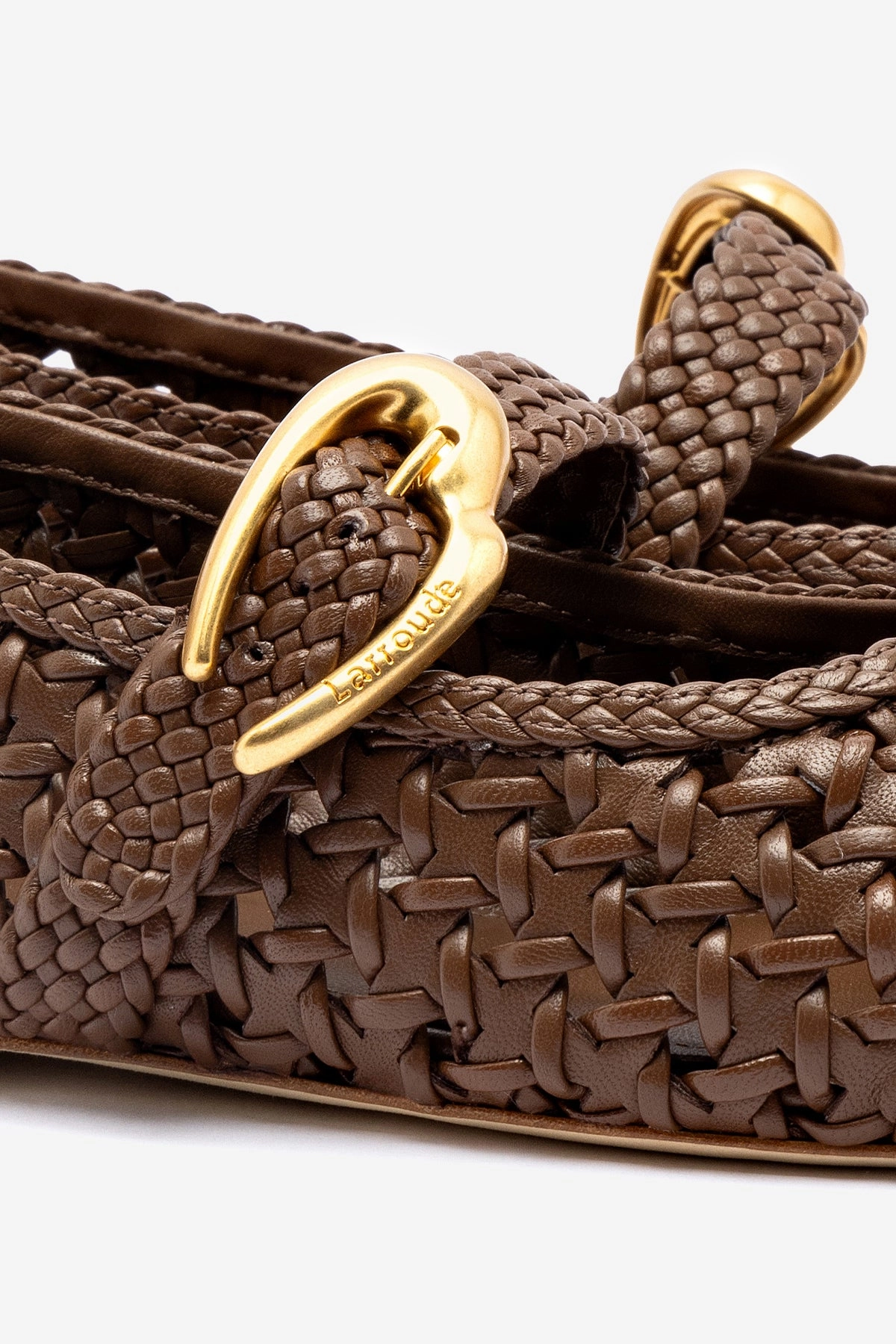 Verona New Macrame In Burnt Umber Leather Heart Glow