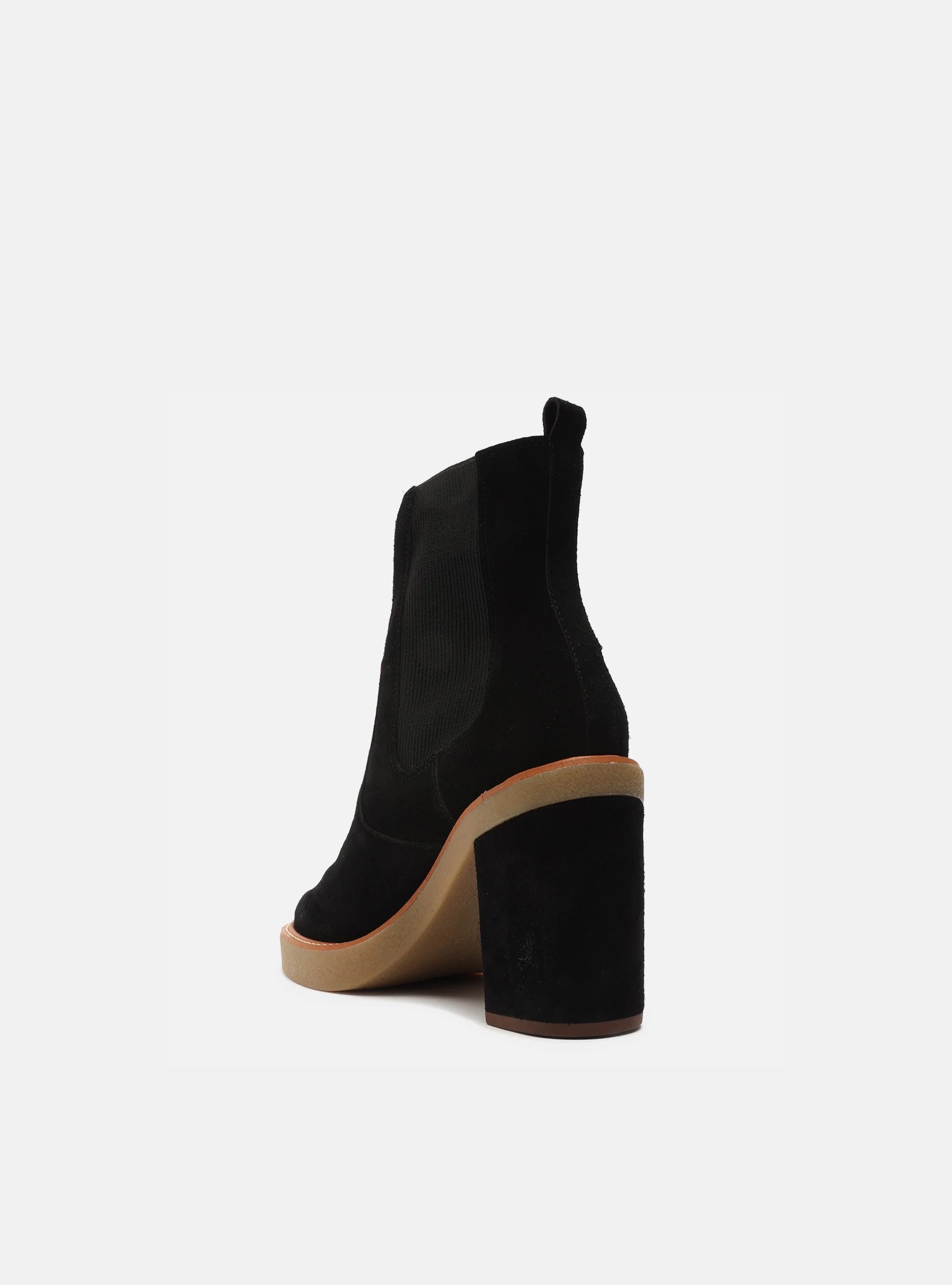 Jade Leather Bootie Cushioned Step Snowy Path