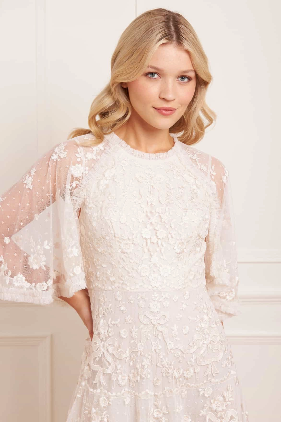 Bonnie Bow Gown Autumn Essential Light and breezy summer dress