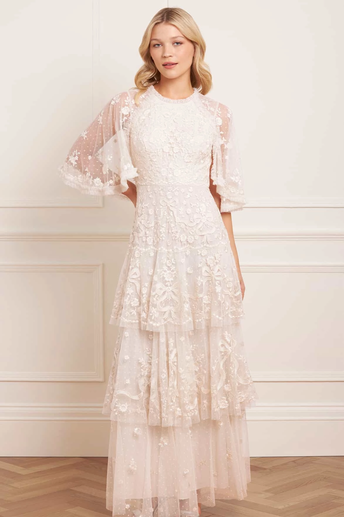 Bonnie Bow Gown Minimal Harmony Bow-Detail