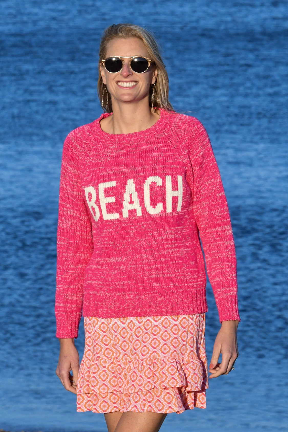 FlexibleCollarStructure Beach Sweater / Pink White