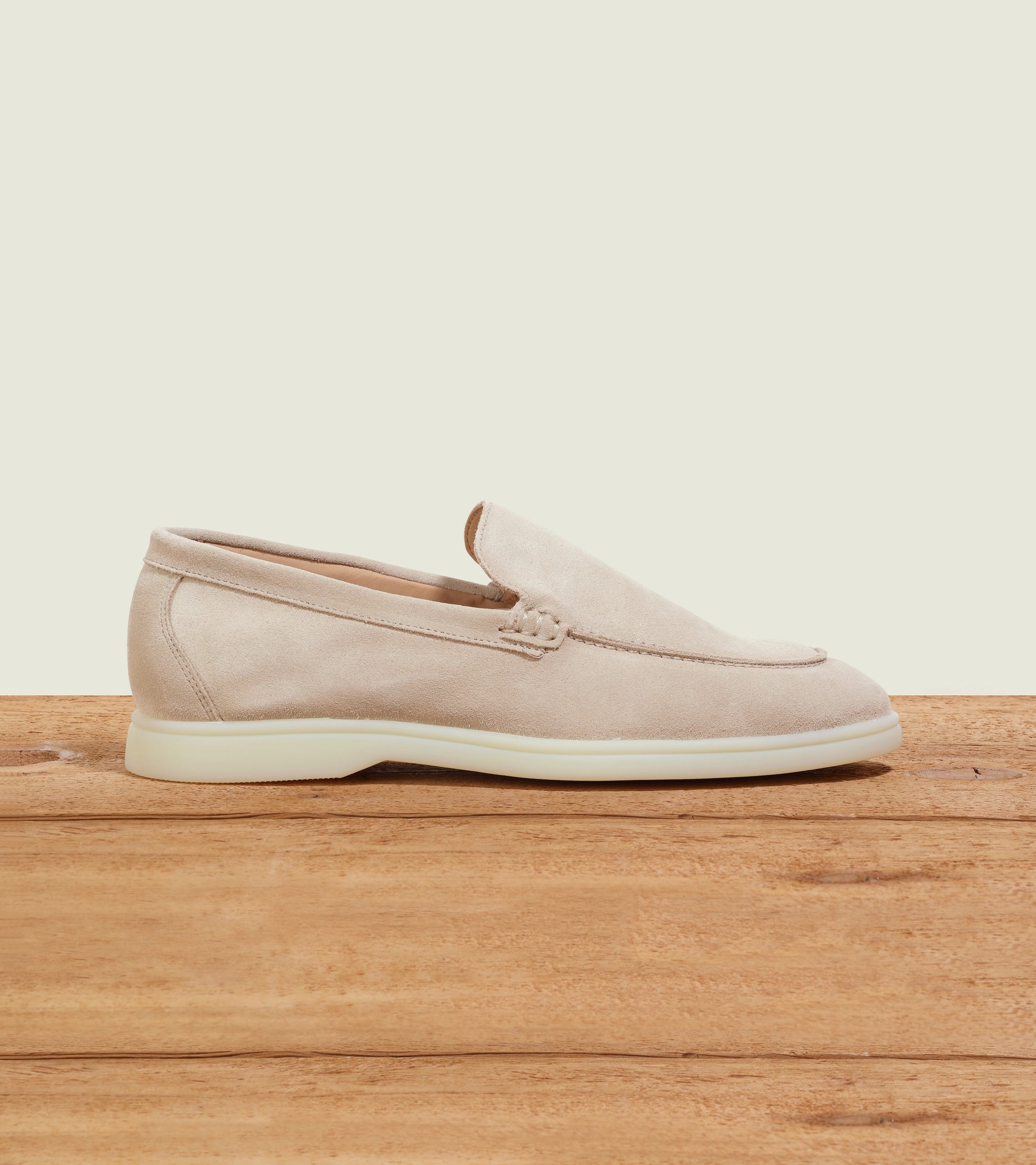 Elegant Comfort Easy on Tanner