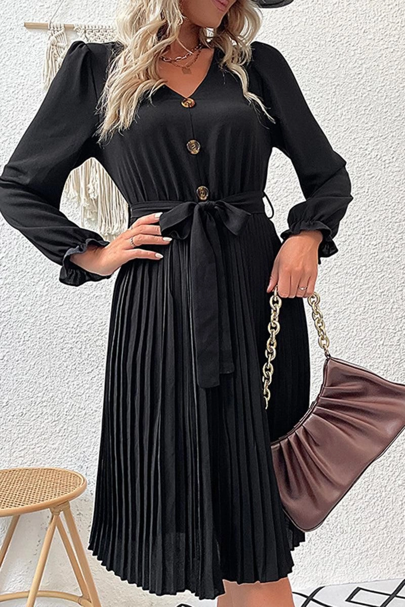 BUTTON DETAILED SLIM WIST PLEATED TRENDY DRESS Modern Motion