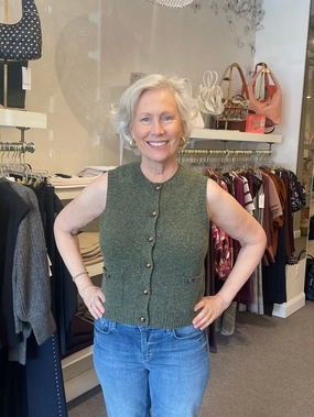 Button Front Vest with Pockets Marsh AntiStatic Treatment Easycare