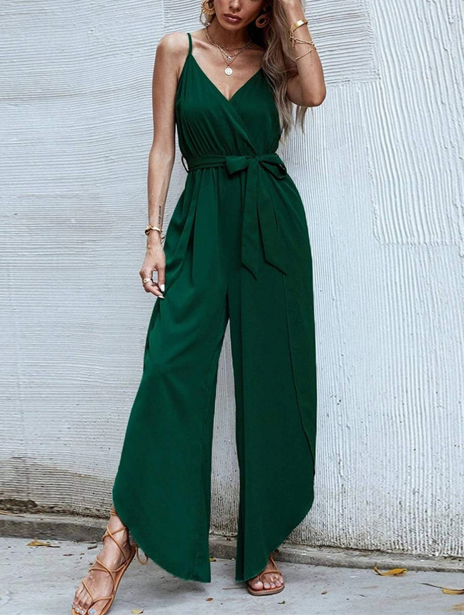CAMISOLE V NECK SOLID COLOR WIDE LEG JUMPSUIT_CWSJS0564 VNeck Style Lightweight insulation