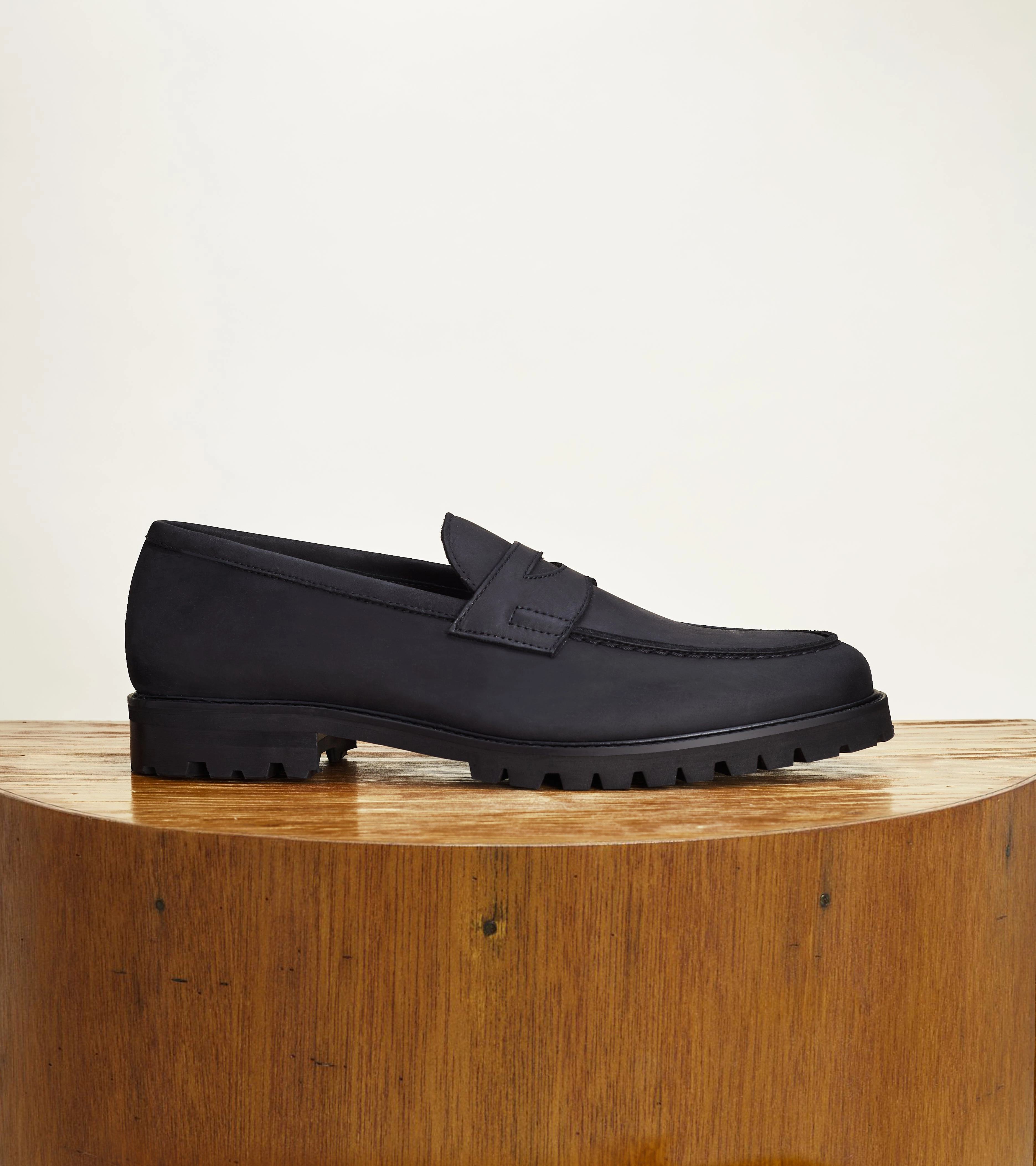 Carmine Lug Sole Skin Soft