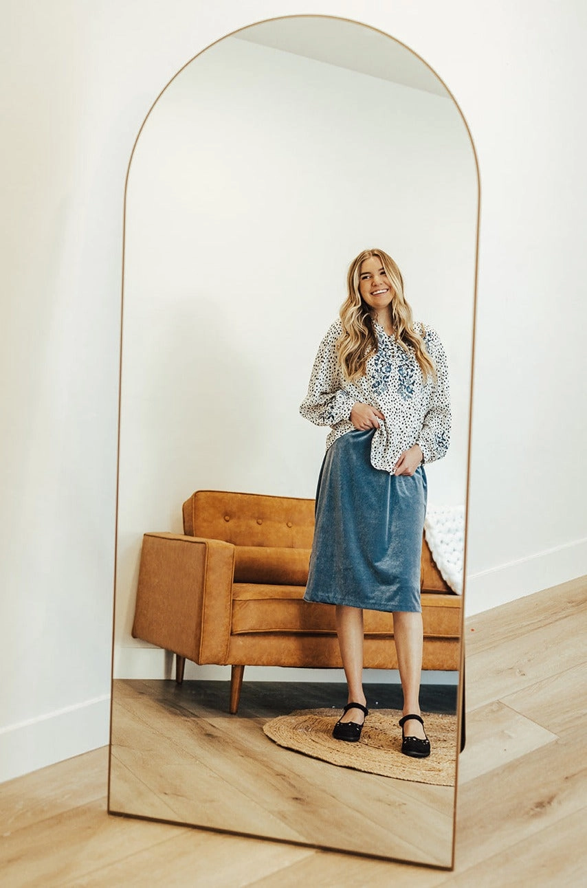 Thermoregulating Fabric Push Button Closure Carrie Stretch Velvet Skirt Azure