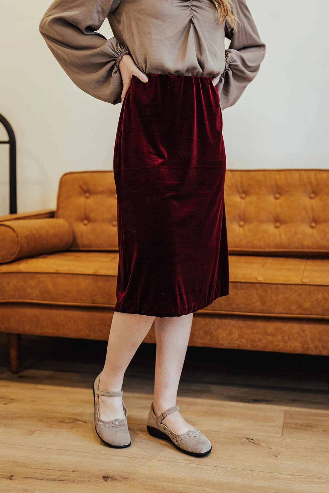 Hemp Blend Simple Fashion Carrie Stretch Velvet Skirt Burgundy