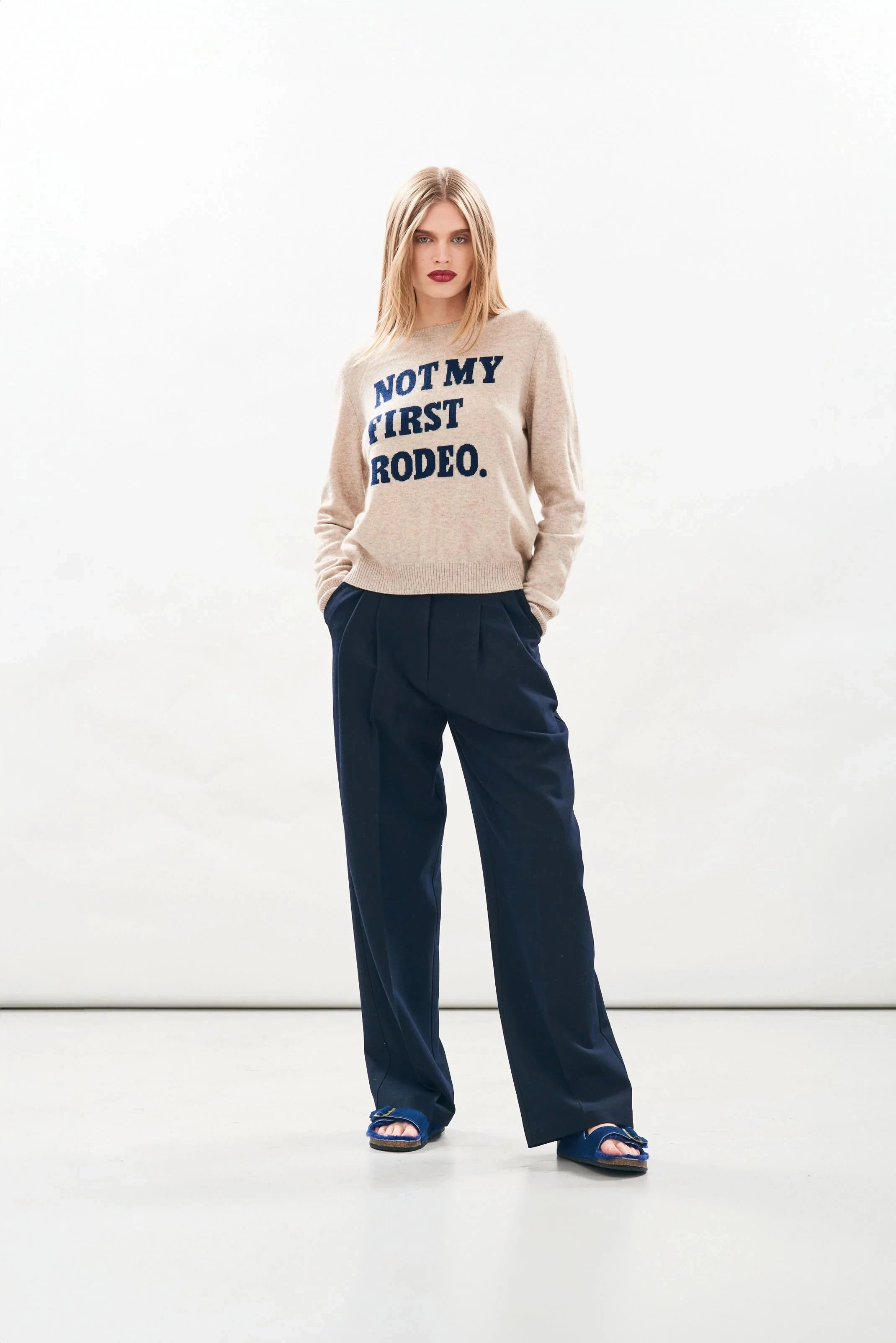 Reflective Accent Trim Versatile Design Cashmere Wool Rodeo Crew Light Brown/Navy