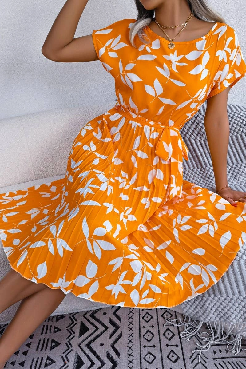 Sage Glow Simple formal dress CASUAL LEAF SHORT SLEEVE BIG SWING PLEATED DRESS_CWDSD2526