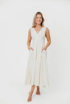 High-waisted evening piece Fall Go Cece 100% Cotton Bow Detail Woven Maxi Dress in Off-White
