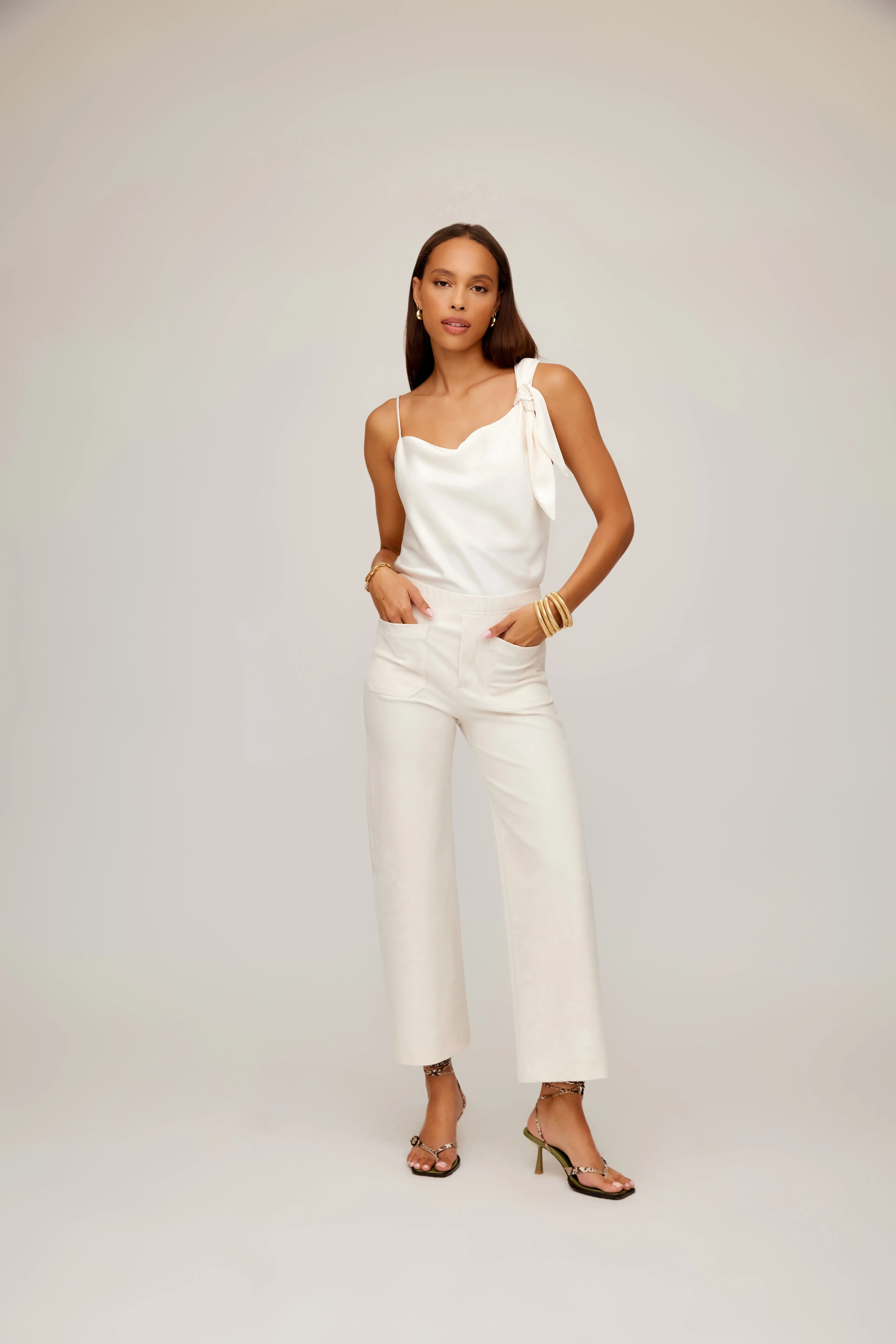 Quick Movement Wear Celia Cropped Pants Ecru