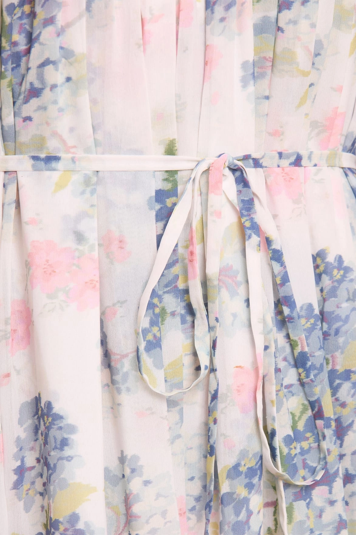 Light Outfit Functional Wear Hydrangea Chiffon Round Neck Mini Dress