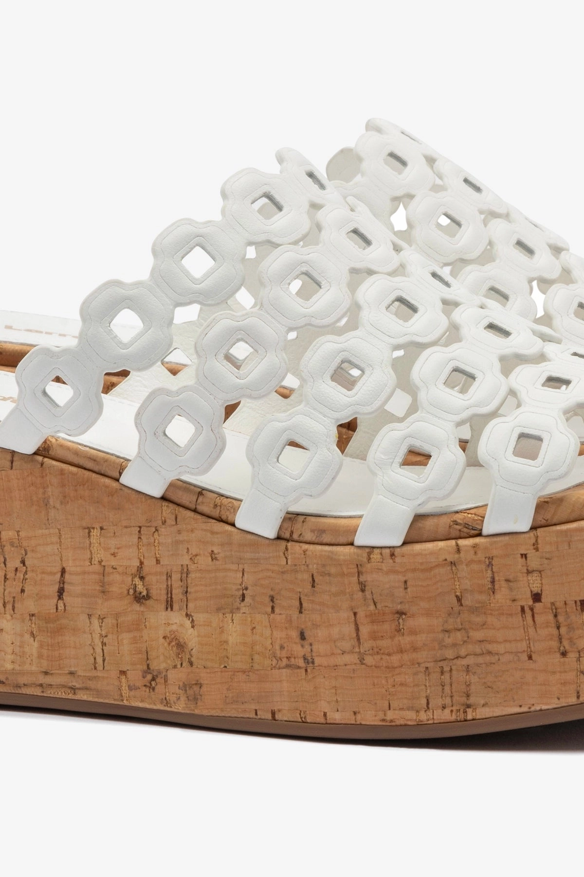 Charli Mule In White Leather Retro Mood Flex Groove Technology