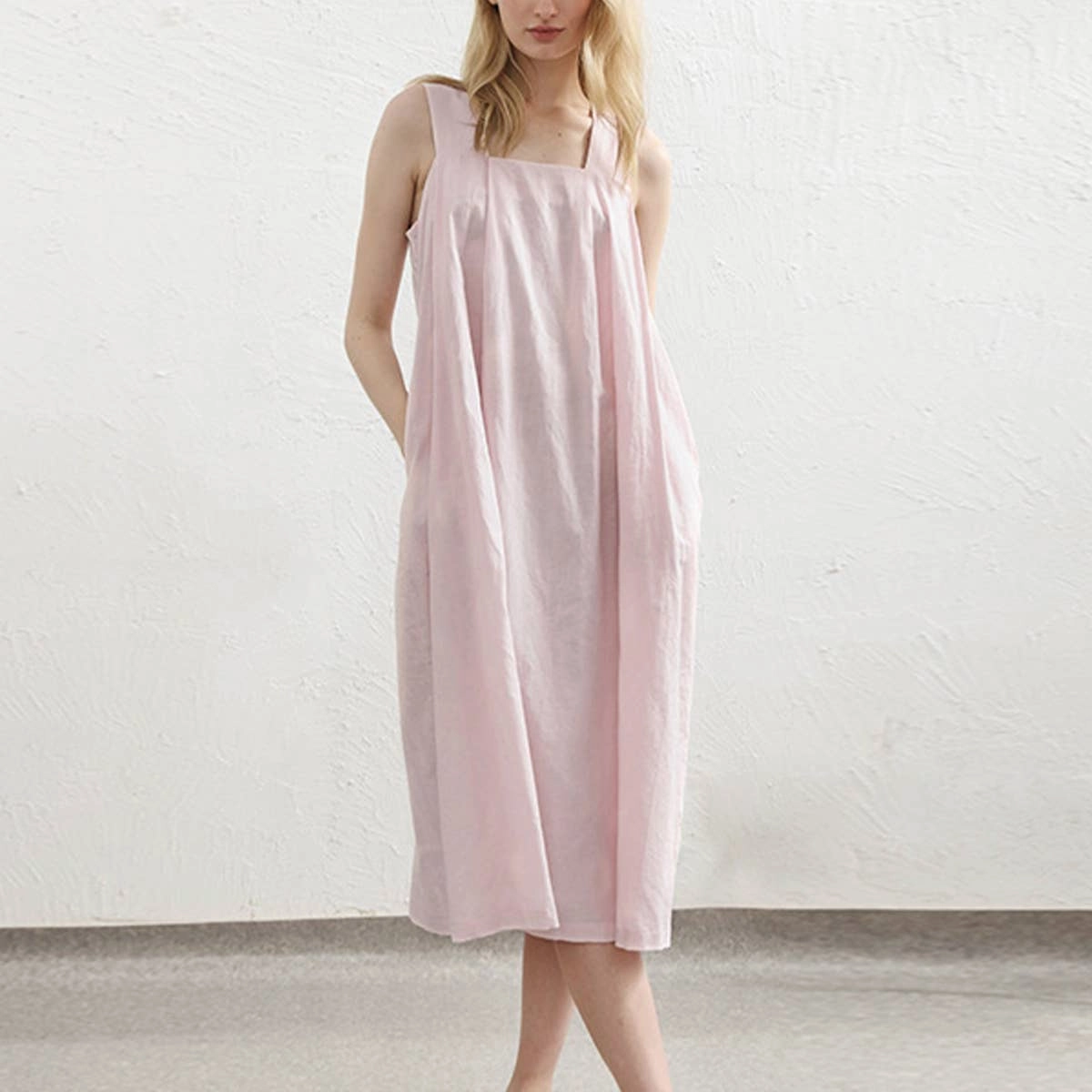 COTTON FABRIC LOOSE SLIP DRESS_CWDSD4040 Non-Pilling