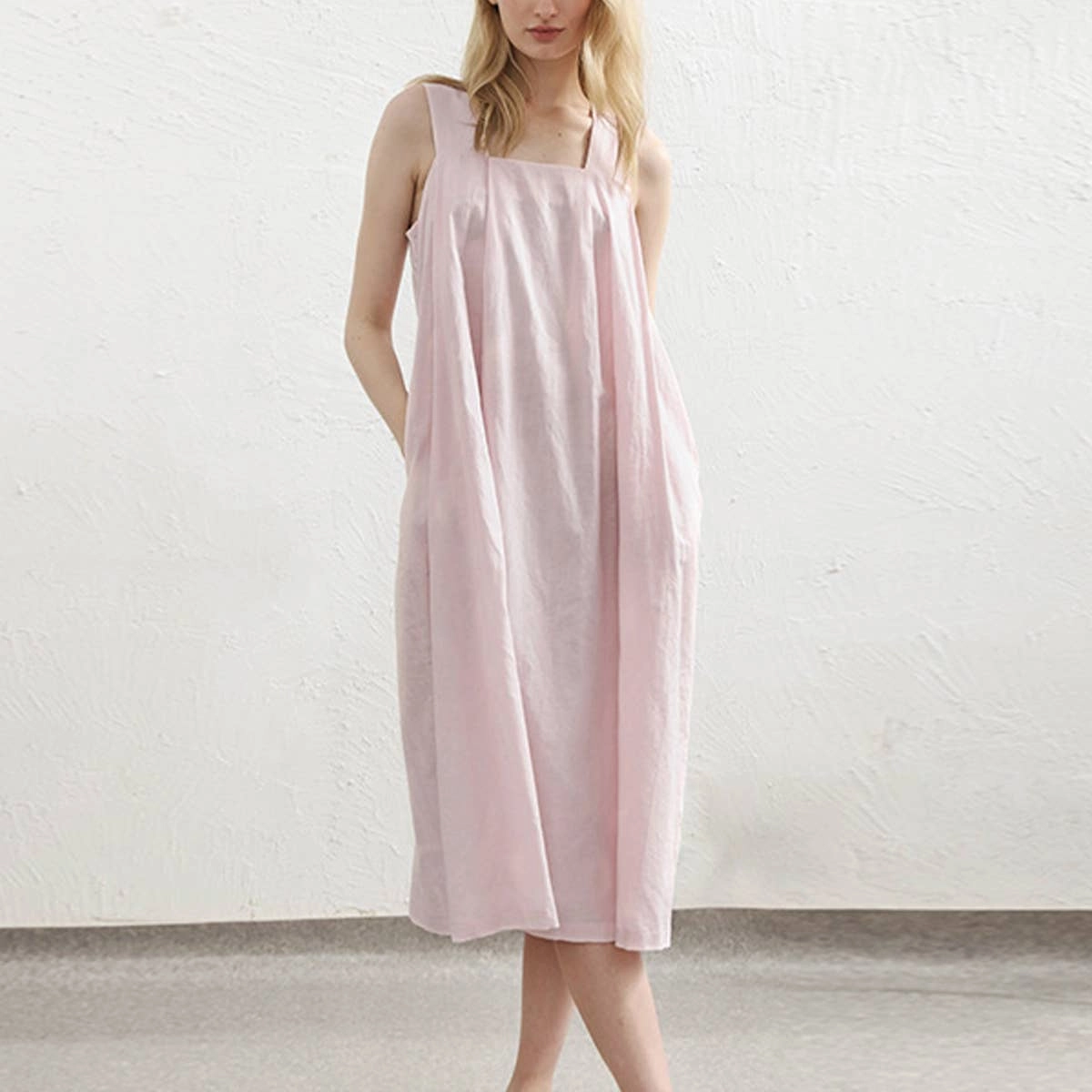 Cap-Sleeve Comfortable Cut COTTON FABRIC LOOSE SLIP DRESS_CWDSD4040
