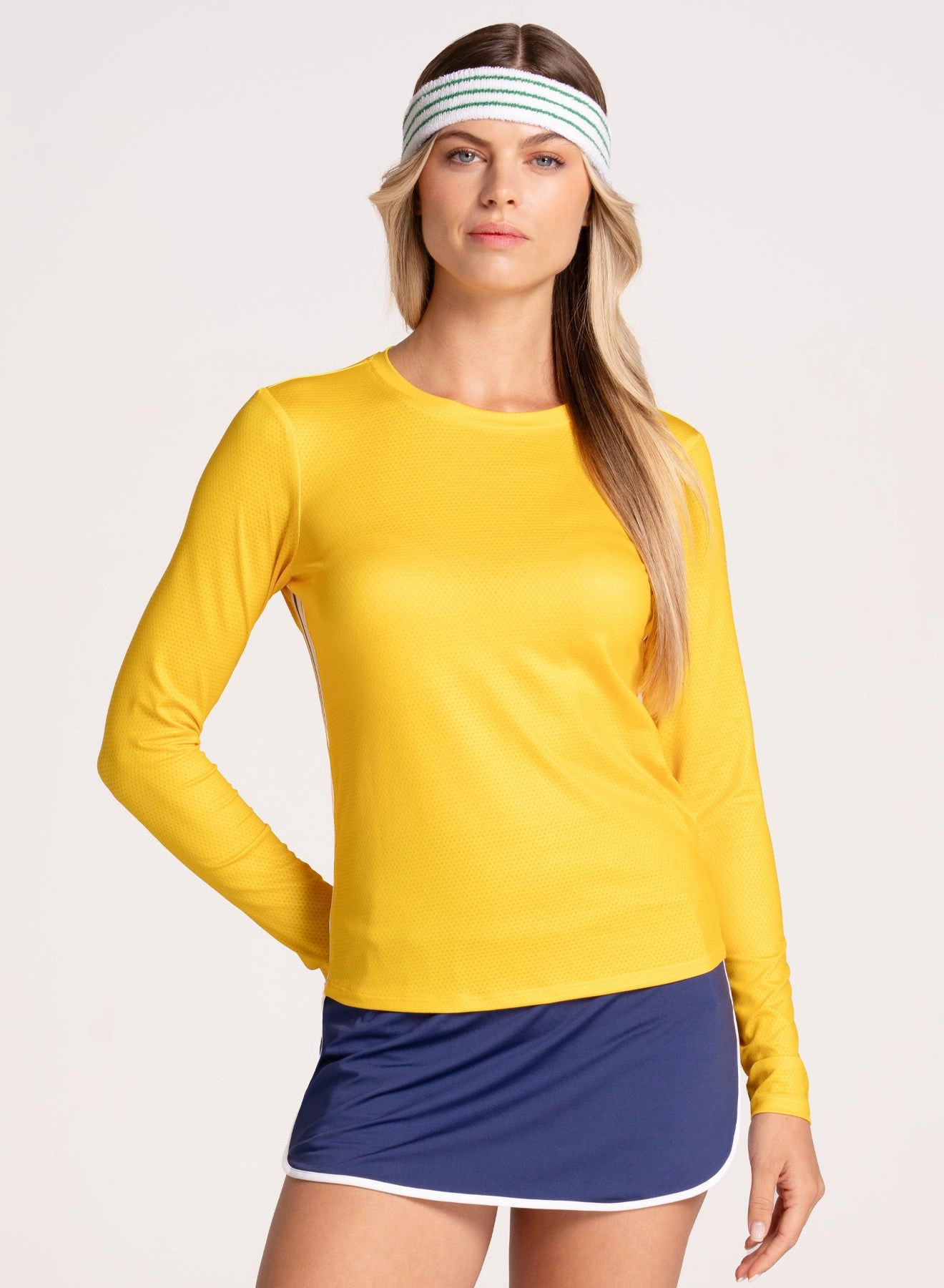 Chic Streak Long Sleeve SlimFitAdaptation Airflow Ventilation