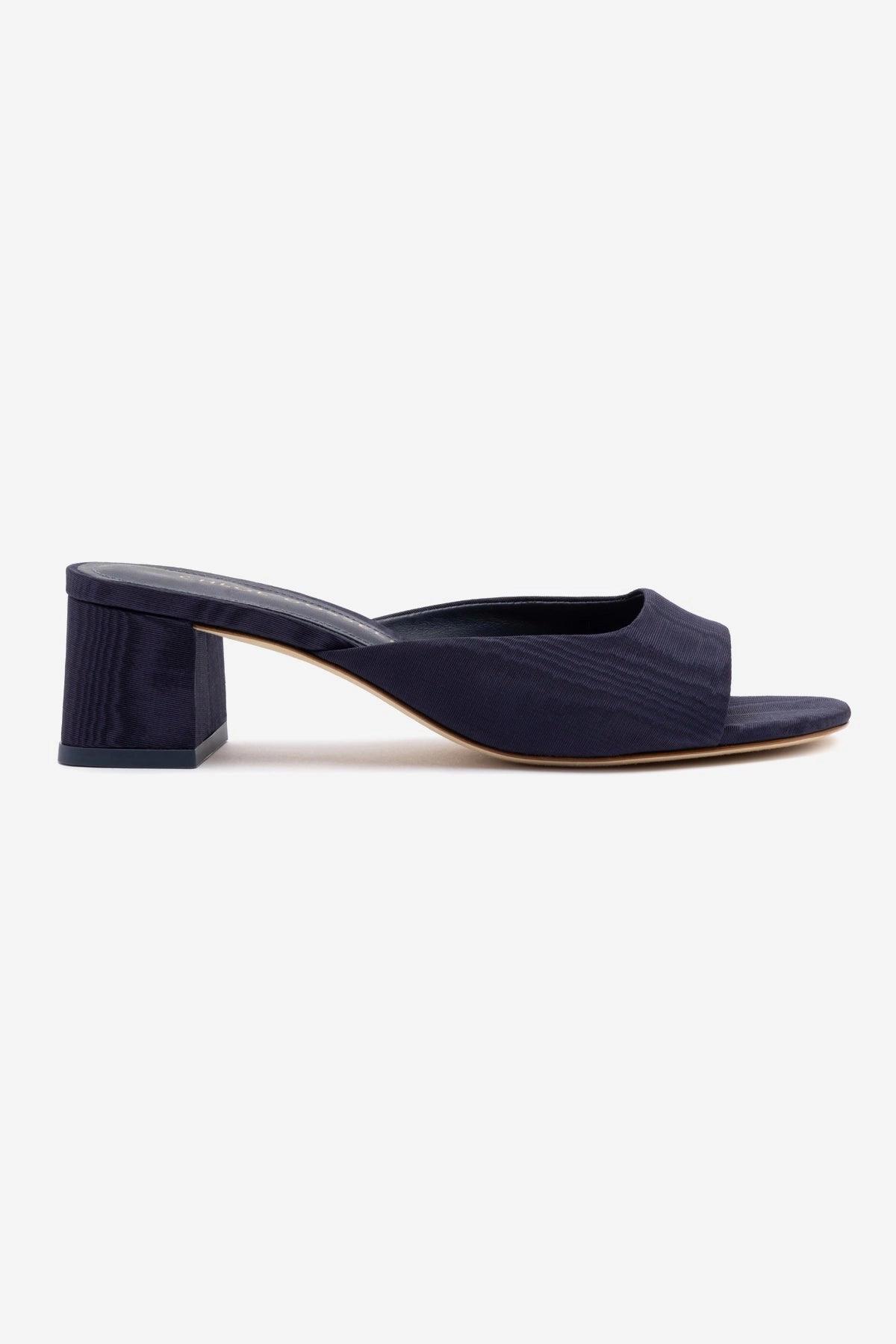 Stride Easy Chloe Gosselin by Larroud Anah Mule In Navy Fabric