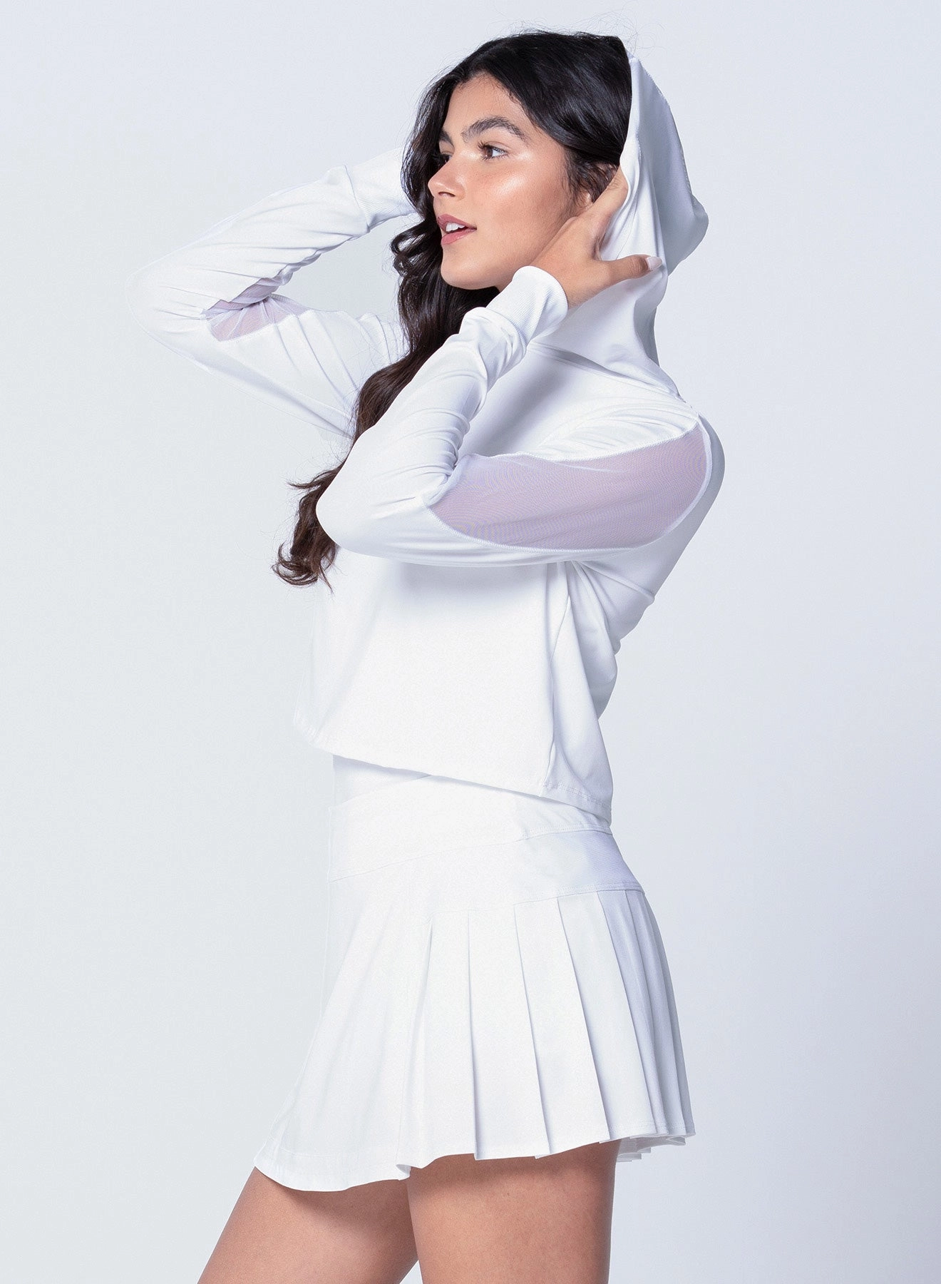 Cindy Hoodie Contoured Armhole Design Cool Fabric