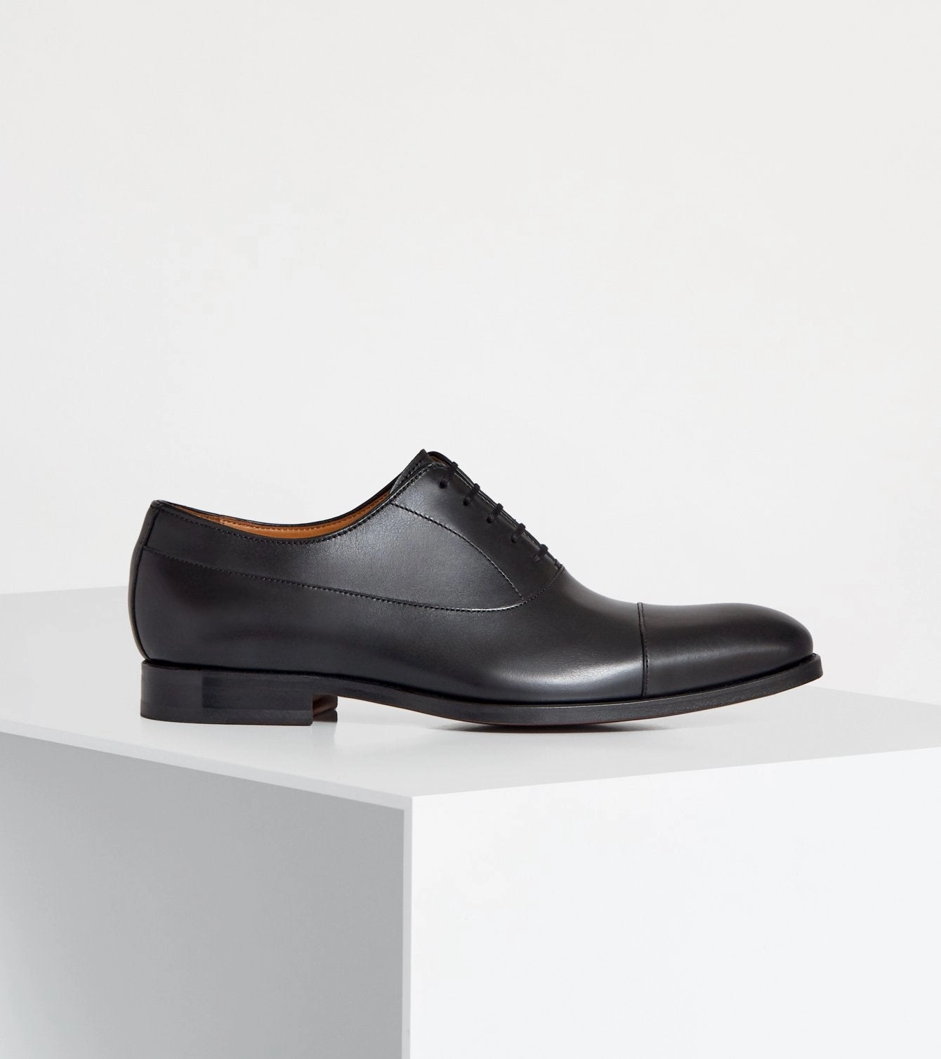 synthetic leather Anti Odor Busy Professionals Clarkson