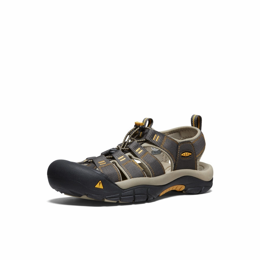 Stylish Beach Footwear Supportive And Stylish Men's Newport H2 Sandal  |  Raven/Aluminum