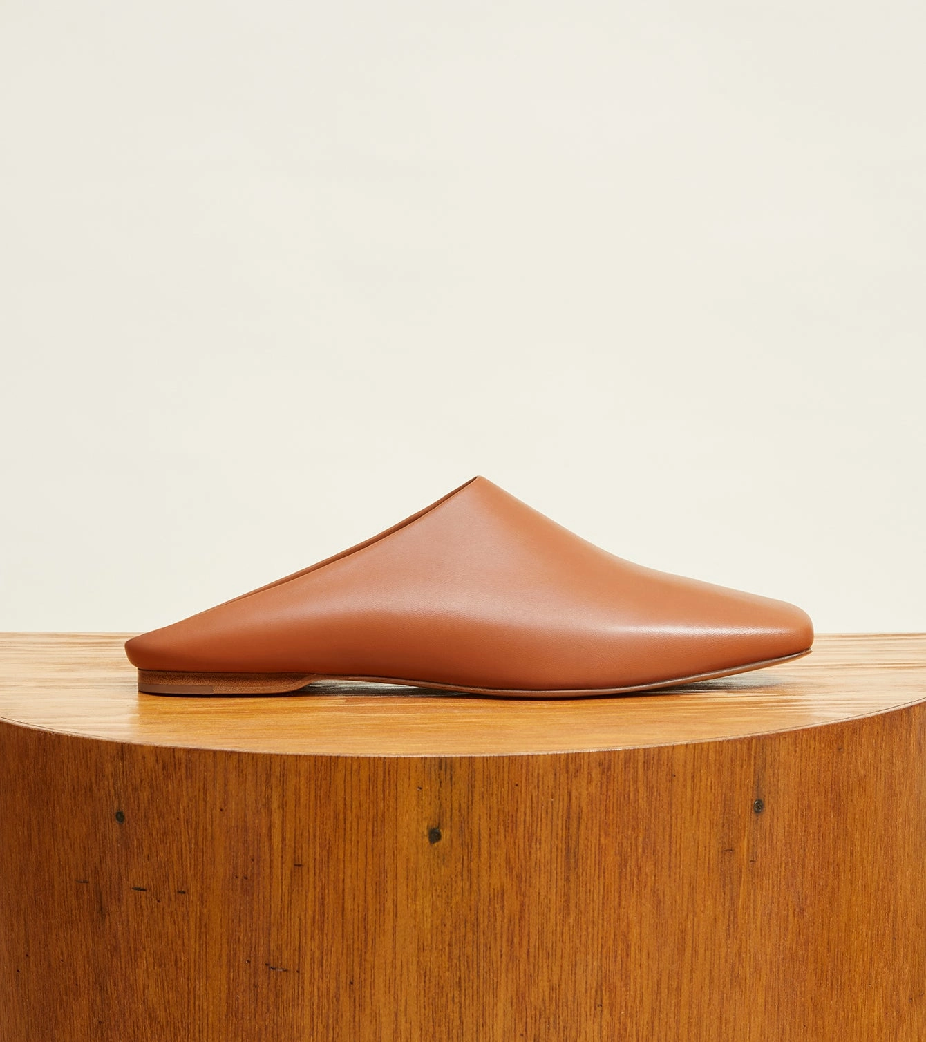 Tech Glow Eco Friendly Construction Stella