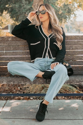 SeamFreeShoulder Comfort Current Contrast Button-Up Cardigan (Black)