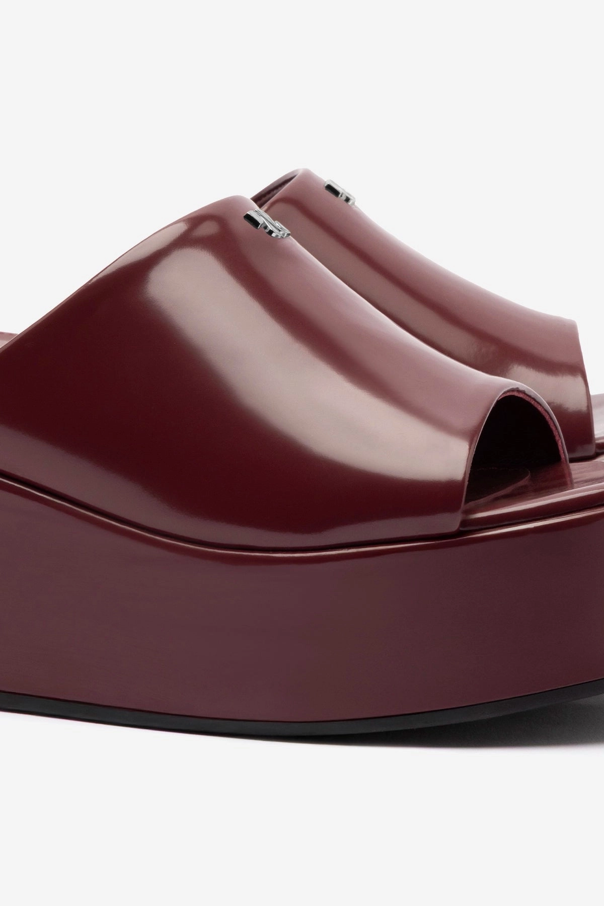 Space Vibe Meta Move Charli Box Mule In Burgundy Leather
