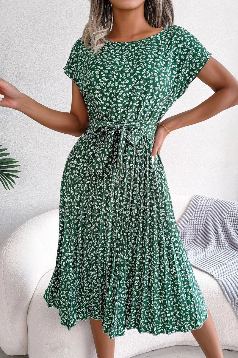 CASUAL SHORT SLEEVE FLORAL LARGE PLEATED DRESS_CWDSD2554 Elastic-Waist Vintage-Inspired