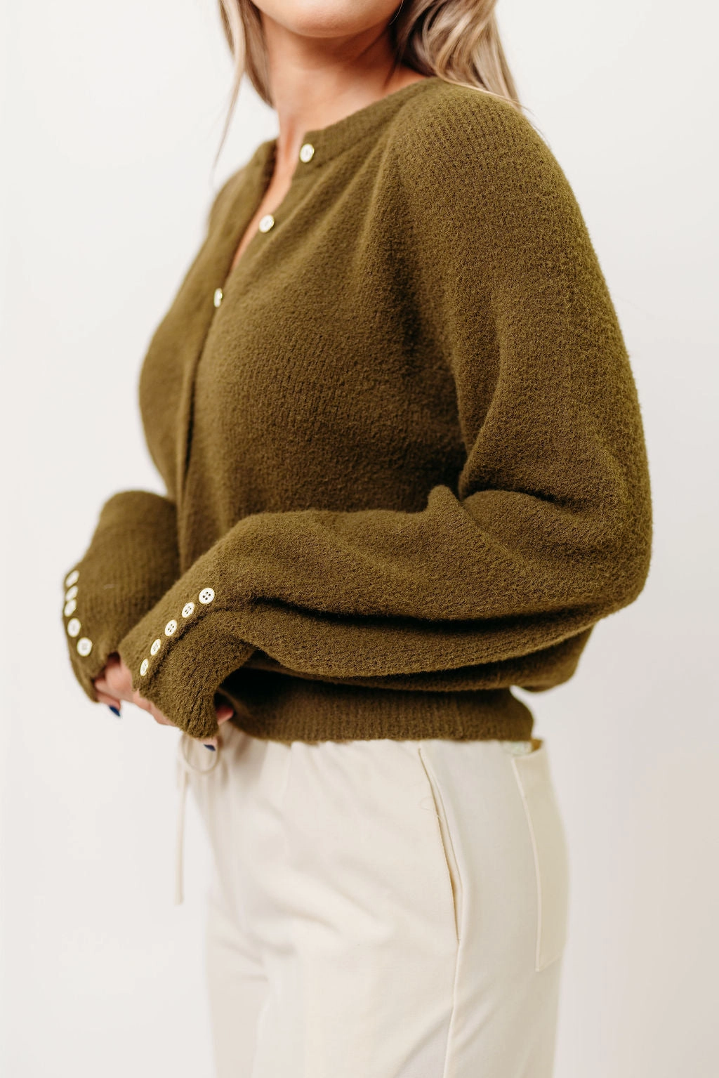 Fitted Design Andrea Fuzzy Ribbed Knit Cardigan Top in Olive