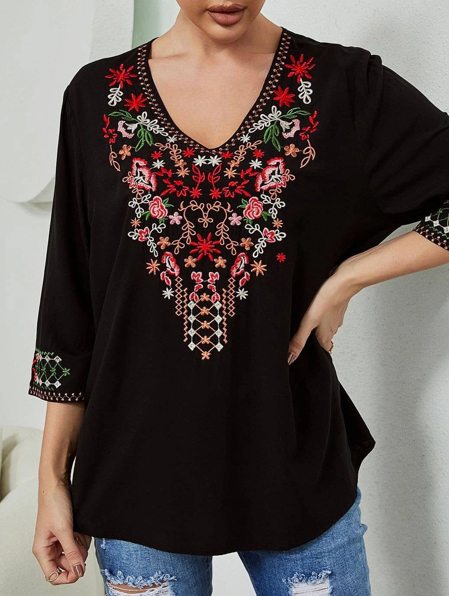 NonIrritatingSeams COTTON LOOSE DEEP V EMBROIDERED TOP_CWTBLL0818
