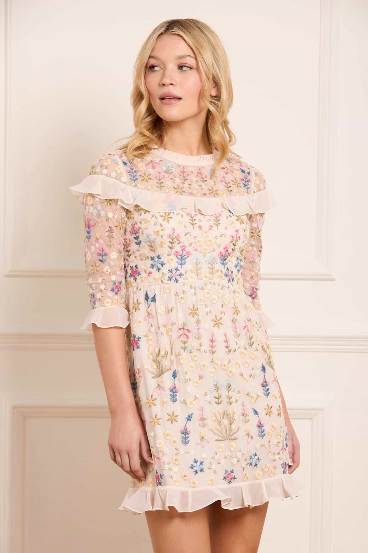 Flowerbed Embroidery Mini Dress Calm Touch Quick Elegance