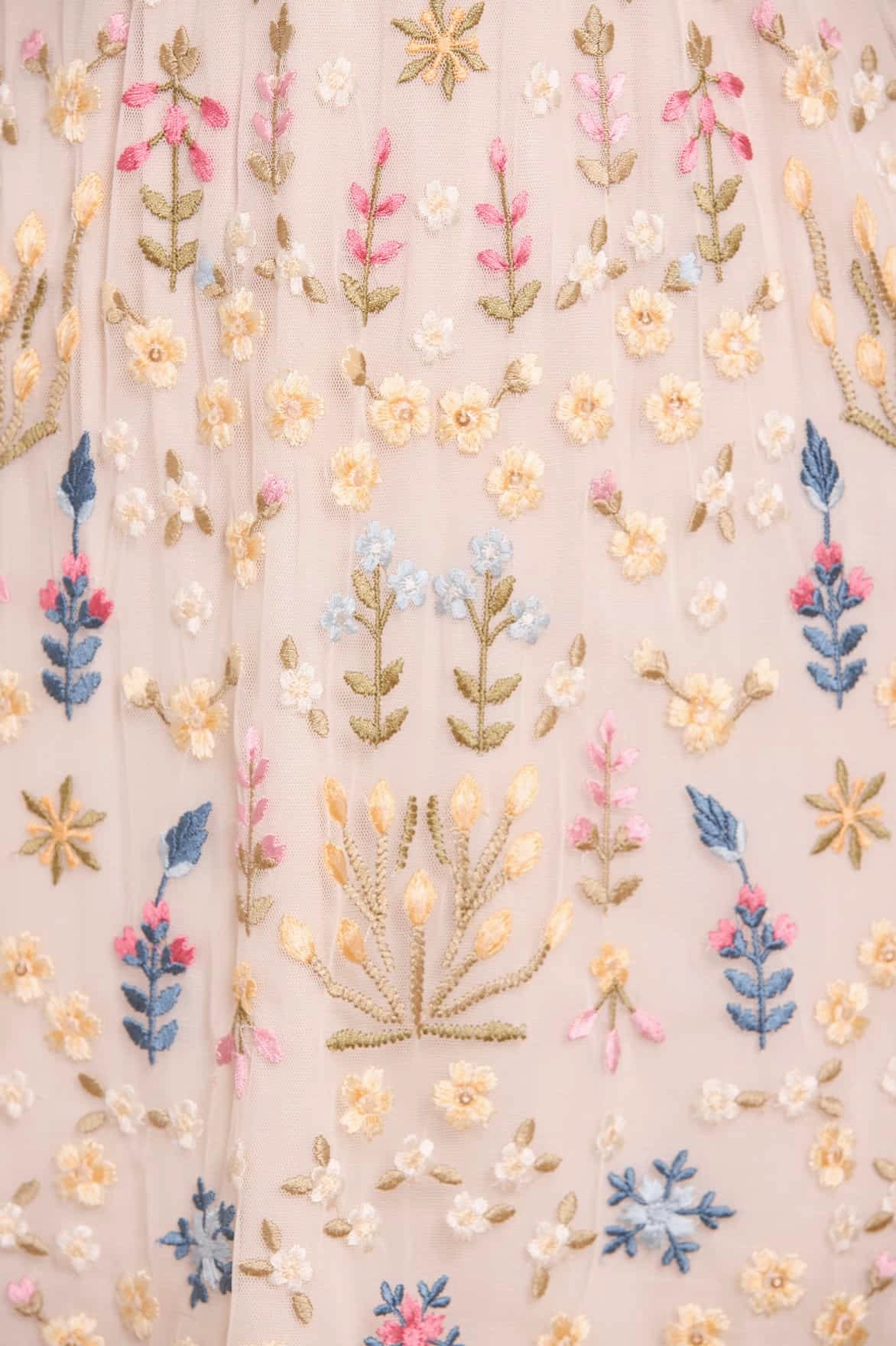 Smooth Detail Night Charm Flowerbed Embroidery Mini Dress