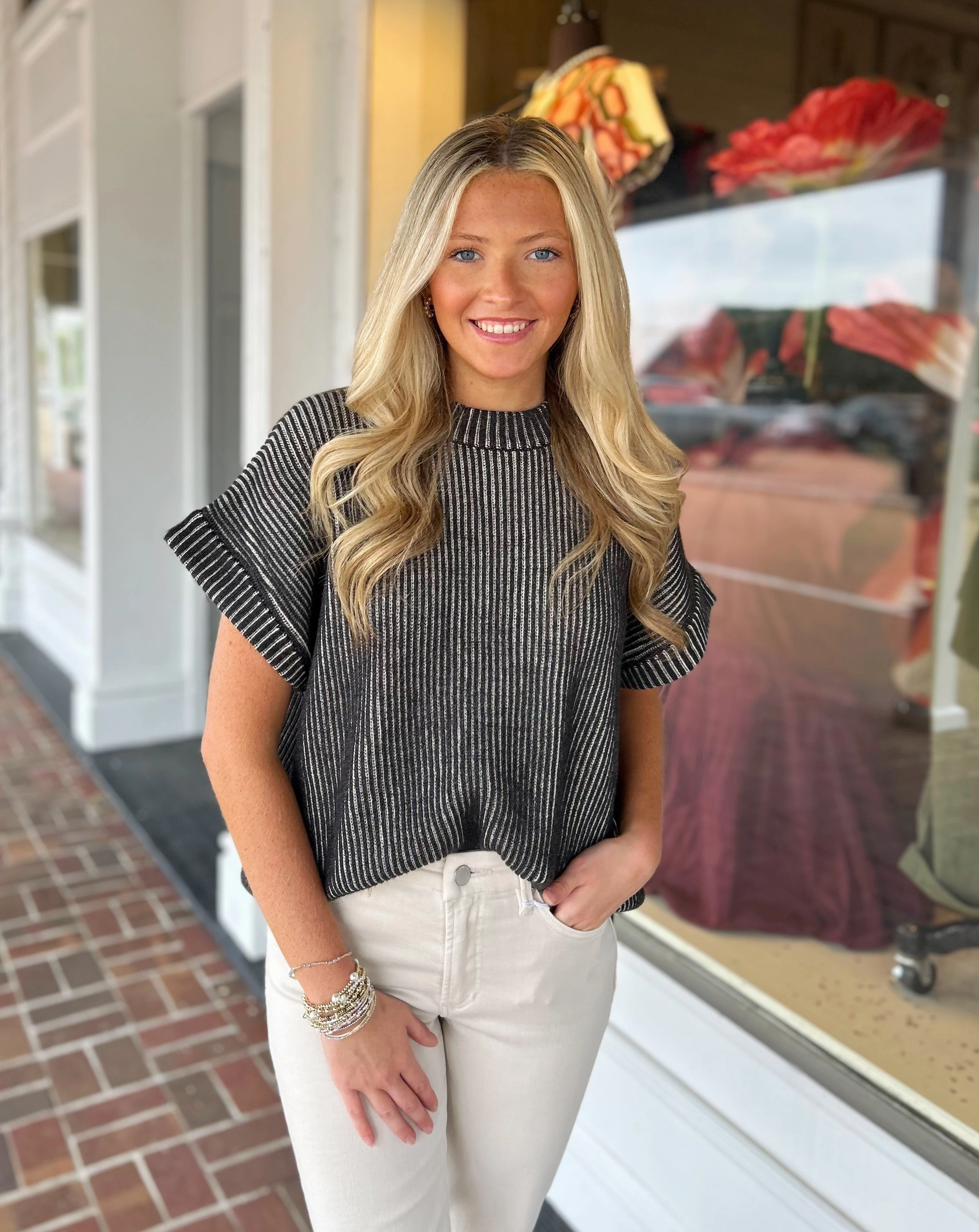 Elegant Look FlexibleWaistband Days Like This Black Short Sleeve Sweater