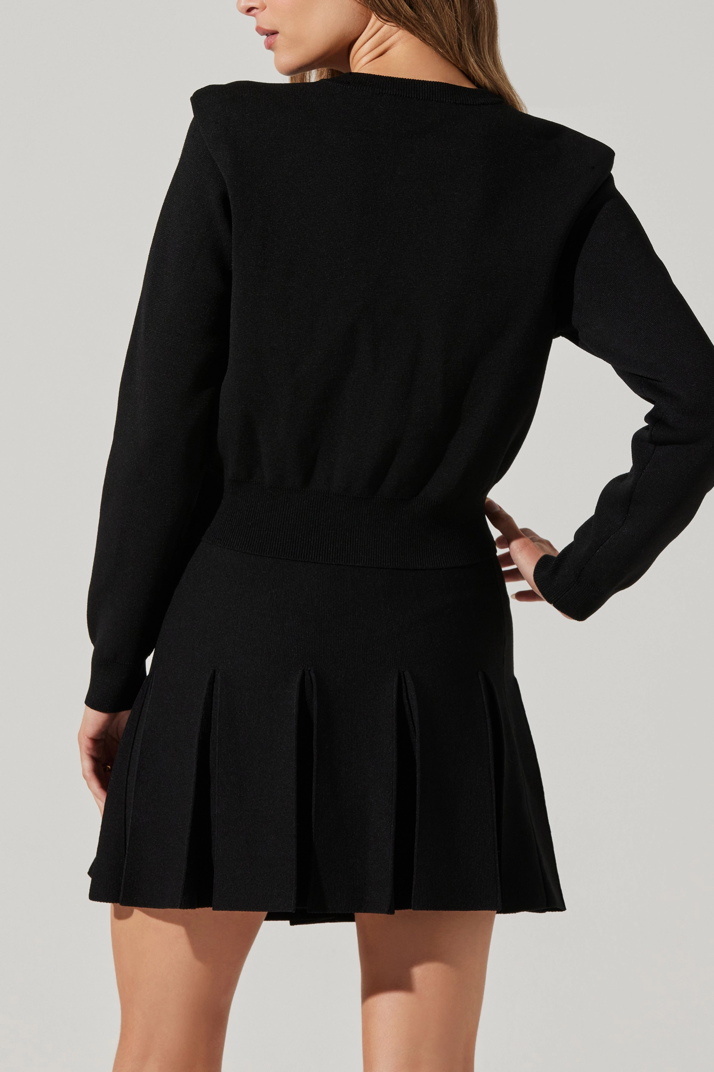 Denisa Cardi Black Chic Style