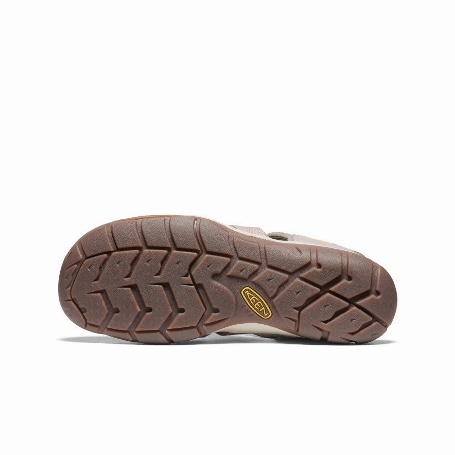 Classic Summer Shoes Women's Clearwater CNX Sandal  |  Timberwolf/Fawn