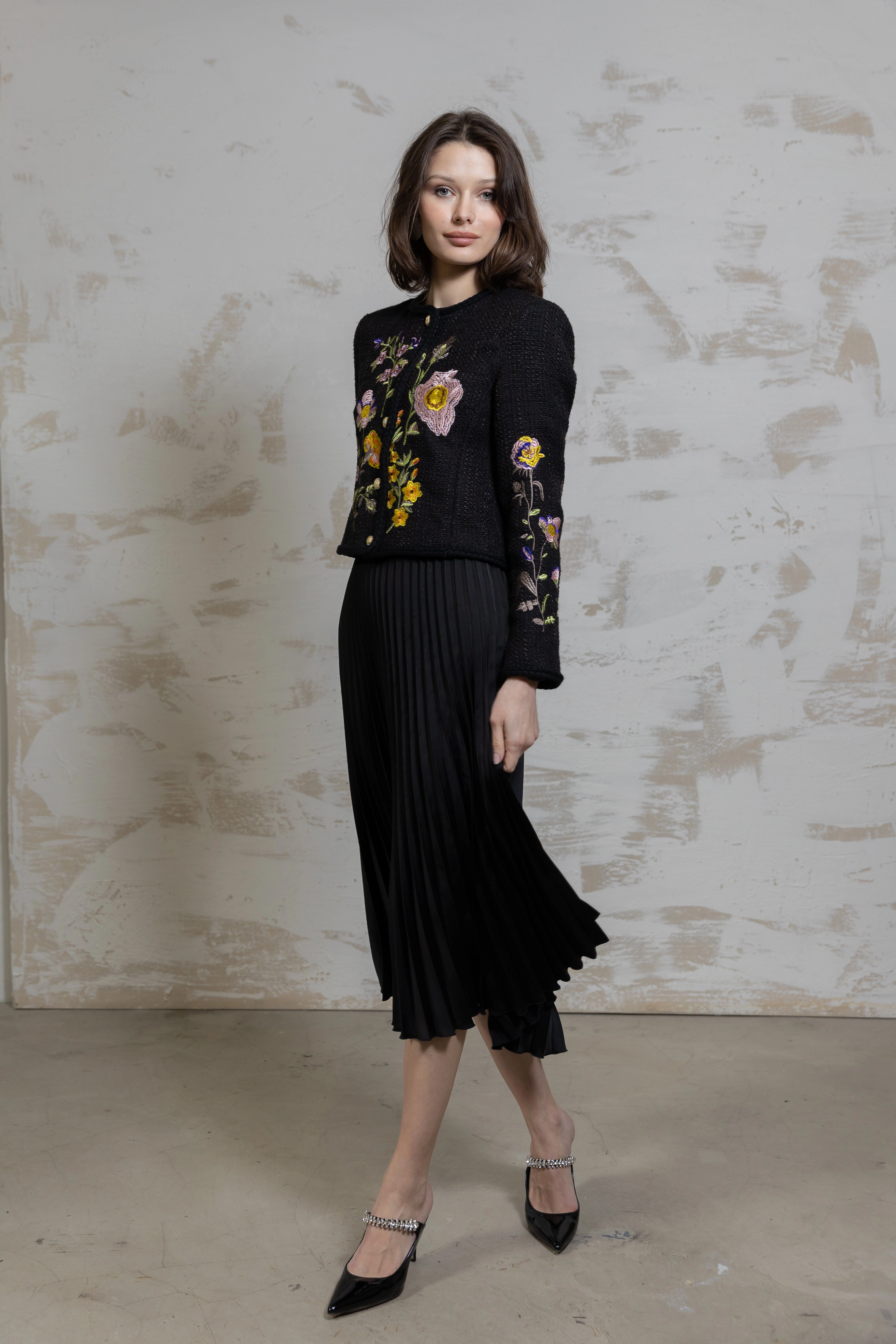 High End Quality Occasion Dressing Arrow Pleated Skirt - Black