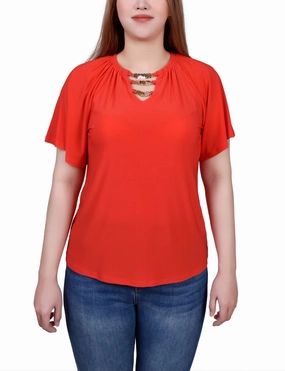 UltravioletProtectionFabric Petite Raglan Sleeve Top With Chain Details