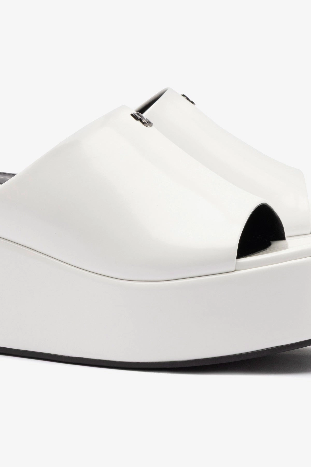 Comfort arch Leather Touch Charli Box Mule In White Leather