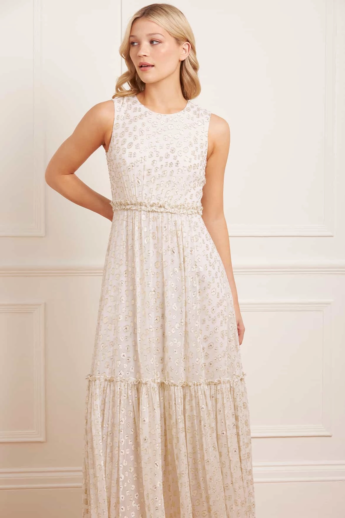 Harper Lurex Cape Ankle Gown Sporty-Look vacation look